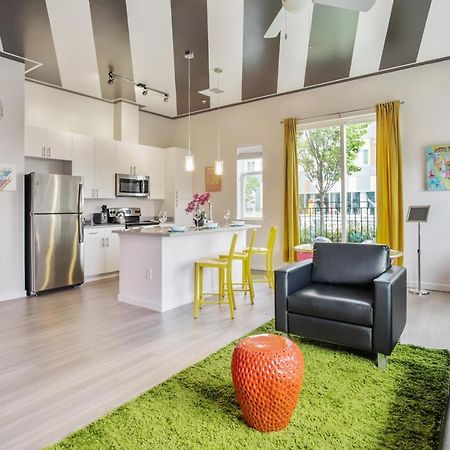 Lux House Of Champagne 2Br 2Ba Free Parking & Wifi Apartman Baltimore Kültér fotó